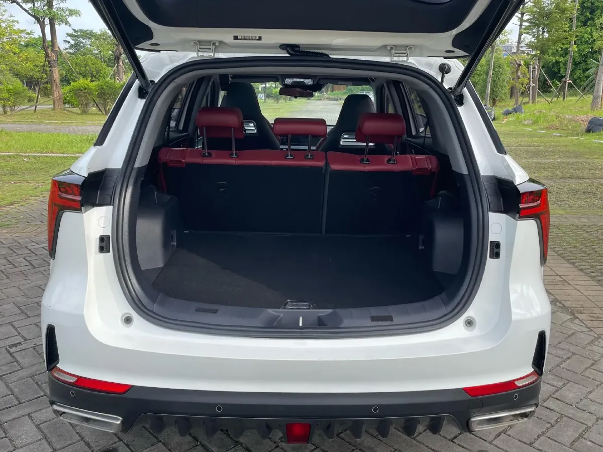 2022 ChangAn CS75 Plus 1.5T 178HP L4 6AT,autocango,china used car exporter,china ev exporter,chinese used car exporter,chinese used ev exporter