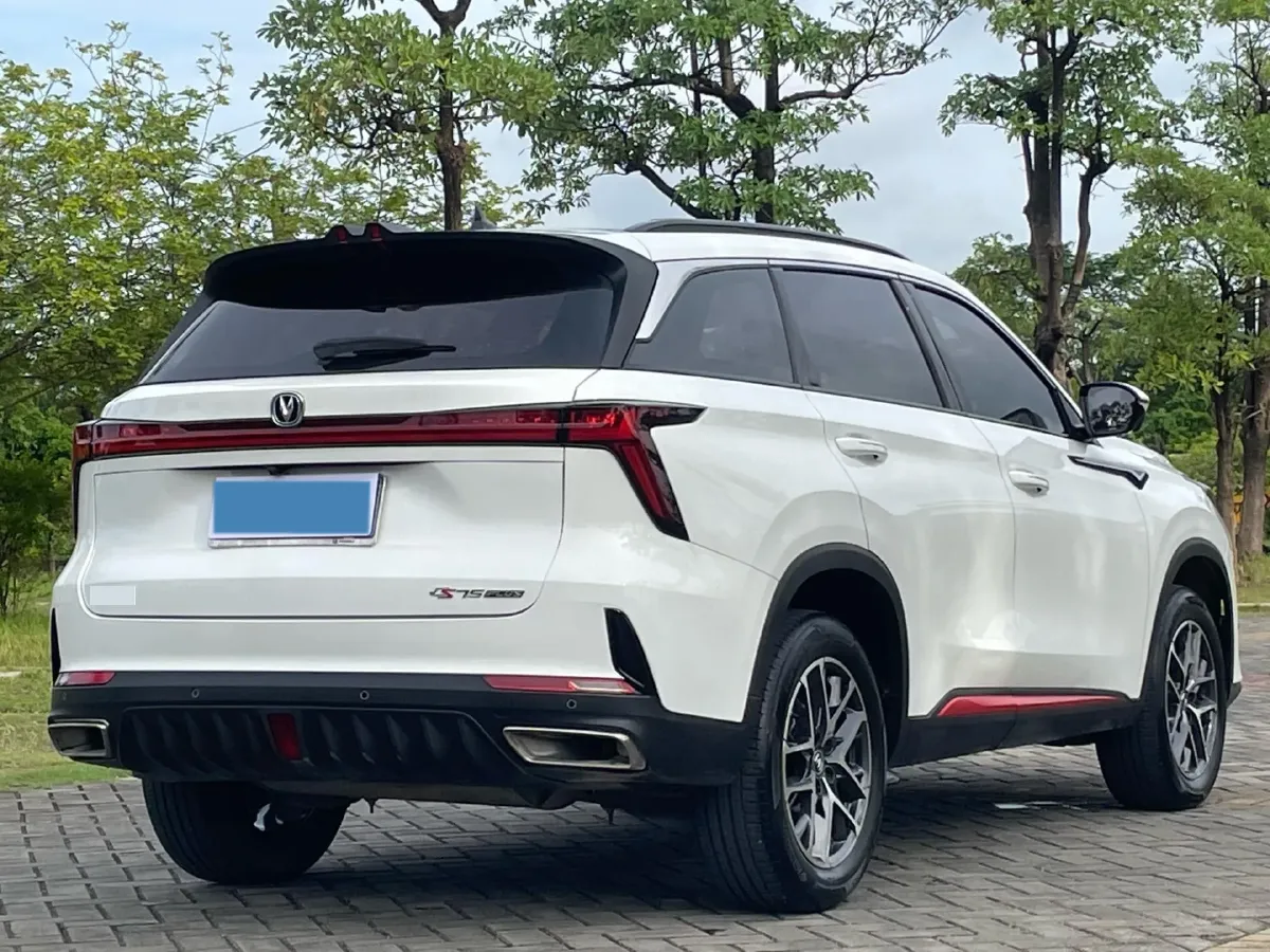 2022 ChangAn CS75 Plus 1.5T 178HP L4 6AT,autocango,china used car exporter,china ev exporter,chinese used car exporter,chinese used ev exporter