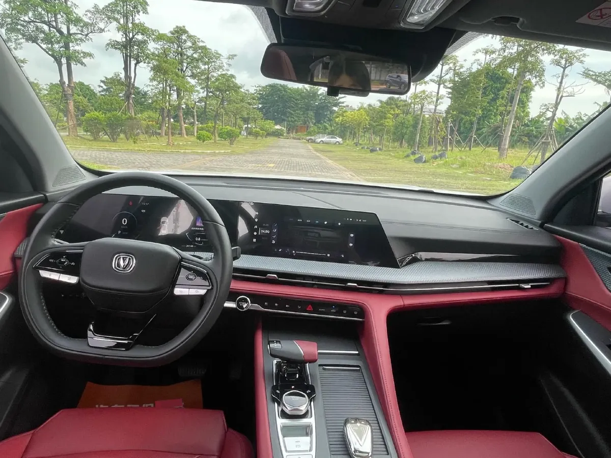 2022 ChangAn CS75 Plus 1.5T 178HP L4 6AT,autocango,china used car exporter,china ev exporter,chinese used car exporter,chinese used ev exporter