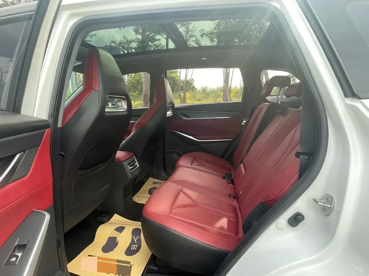 2022 ChangAn CS75 Plus 1.5T 178HP L4 6AT,autocango,china used car exporter,china ev exporter,chinese used car exporter,chinese used ev exporter