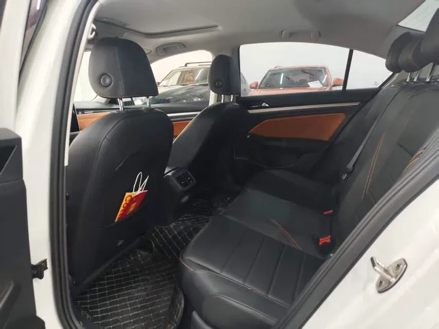 2023 Volkswagen Bora 1.2T 116HP L4 7DCT,autocango,china used car exporter,china ev exporter,chinese used car exporter,chinese used ev exporter