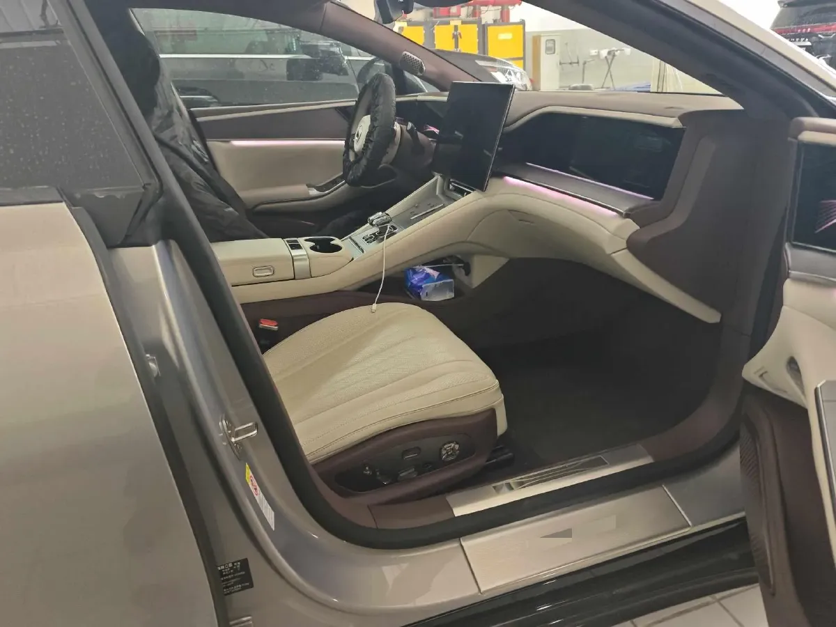 2024 Denza DenzaZ9GT 2.0T 207HP L4 E-CVT PHEV 38.5KWH,autocango,china used car exporter,china ev exporter,chinese used car exporter,chinese used ev exporter