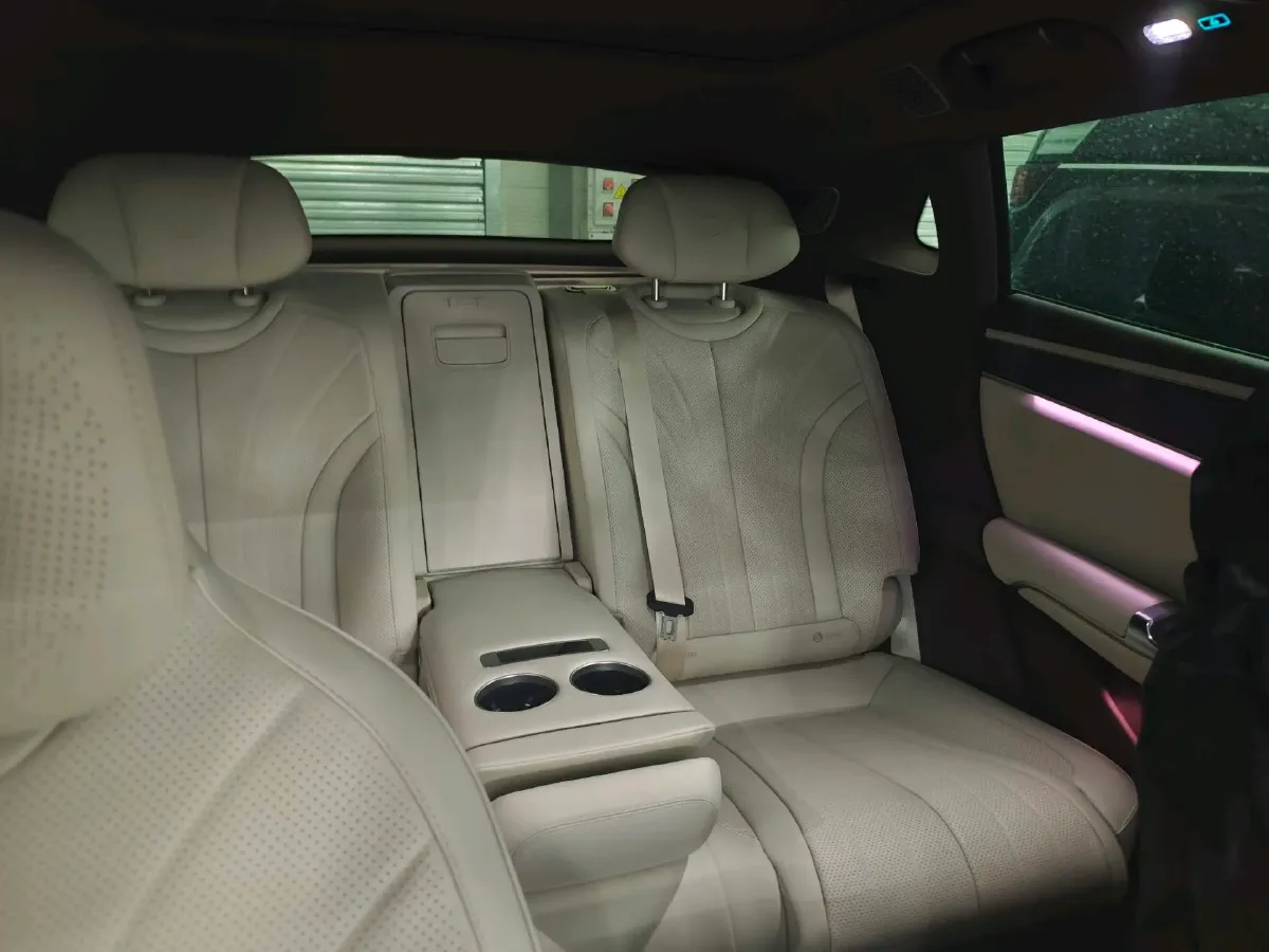 2024 Denza DenzaZ9GT 2.0T 207HP L4 E-CVT PHEV 38.5KWH,autocango,china used car exporter,china ev exporter,chinese used car exporter,chinese used ev exporter