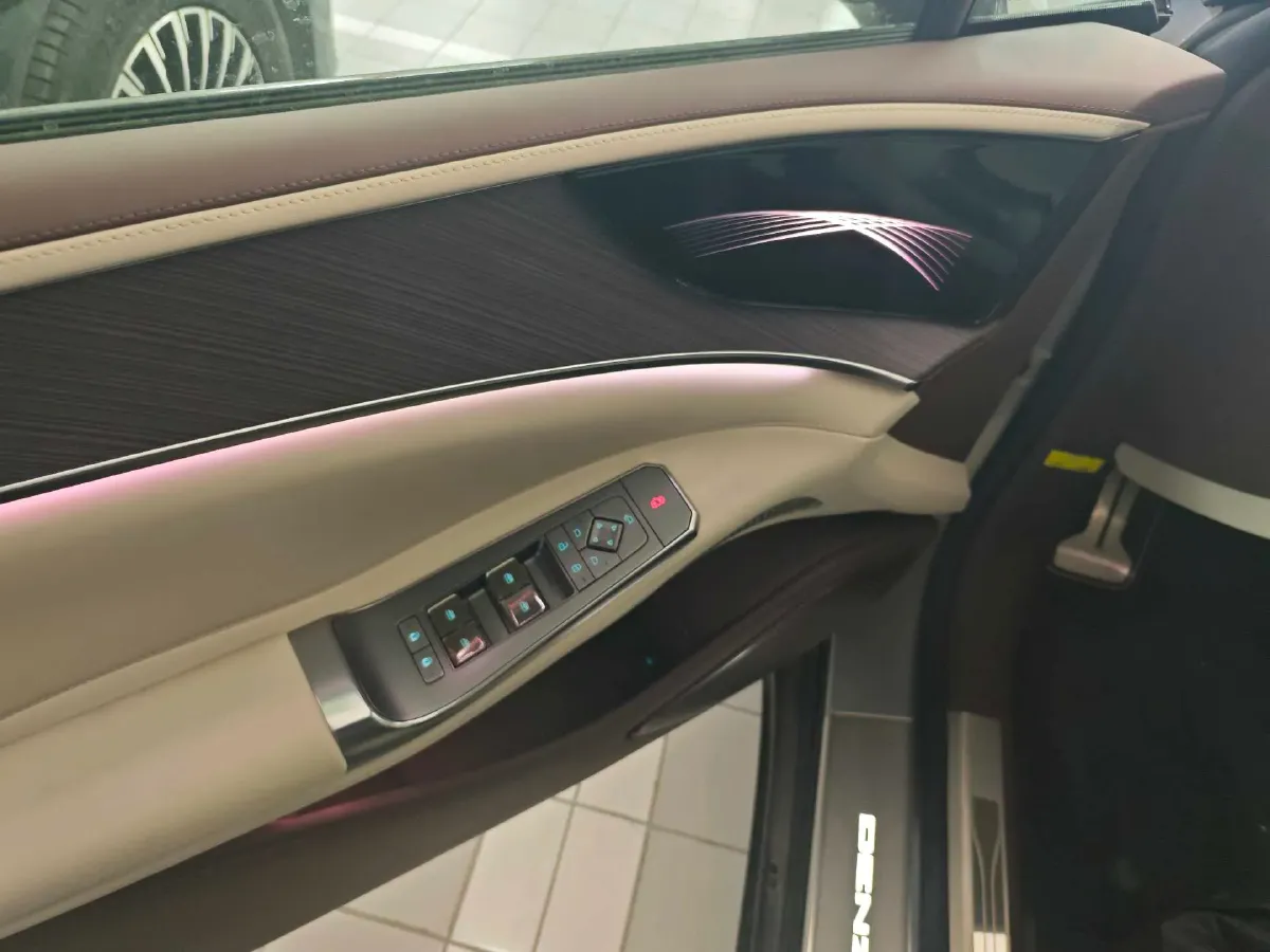 2024 Denza DenzaZ9GT 2.0T 207HP L4 E-CVT PHEV 38.5KWH,autocango,china used car exporter,china ev exporter,chinese used car exporter,chinese used ev exporter