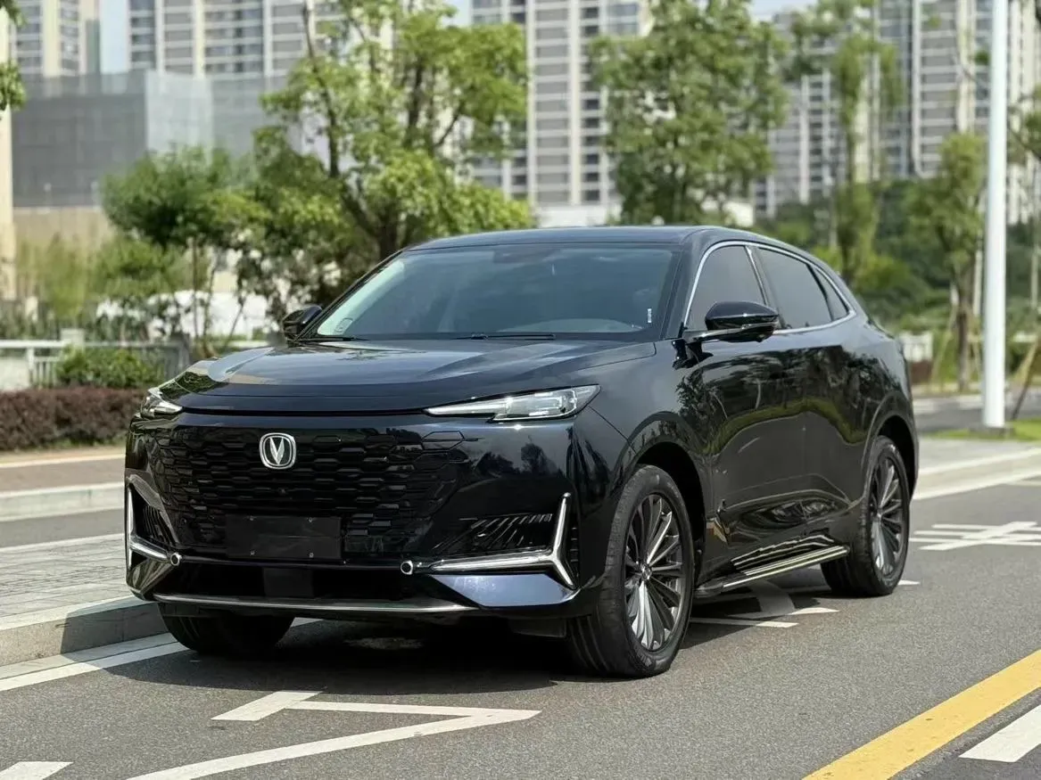 2021 ChangAn UNI-K 2.0T 233HP L4 8AT,autocango,china used car exporter,china ev exporter,chinese used car exporter,chinese used ev exporter