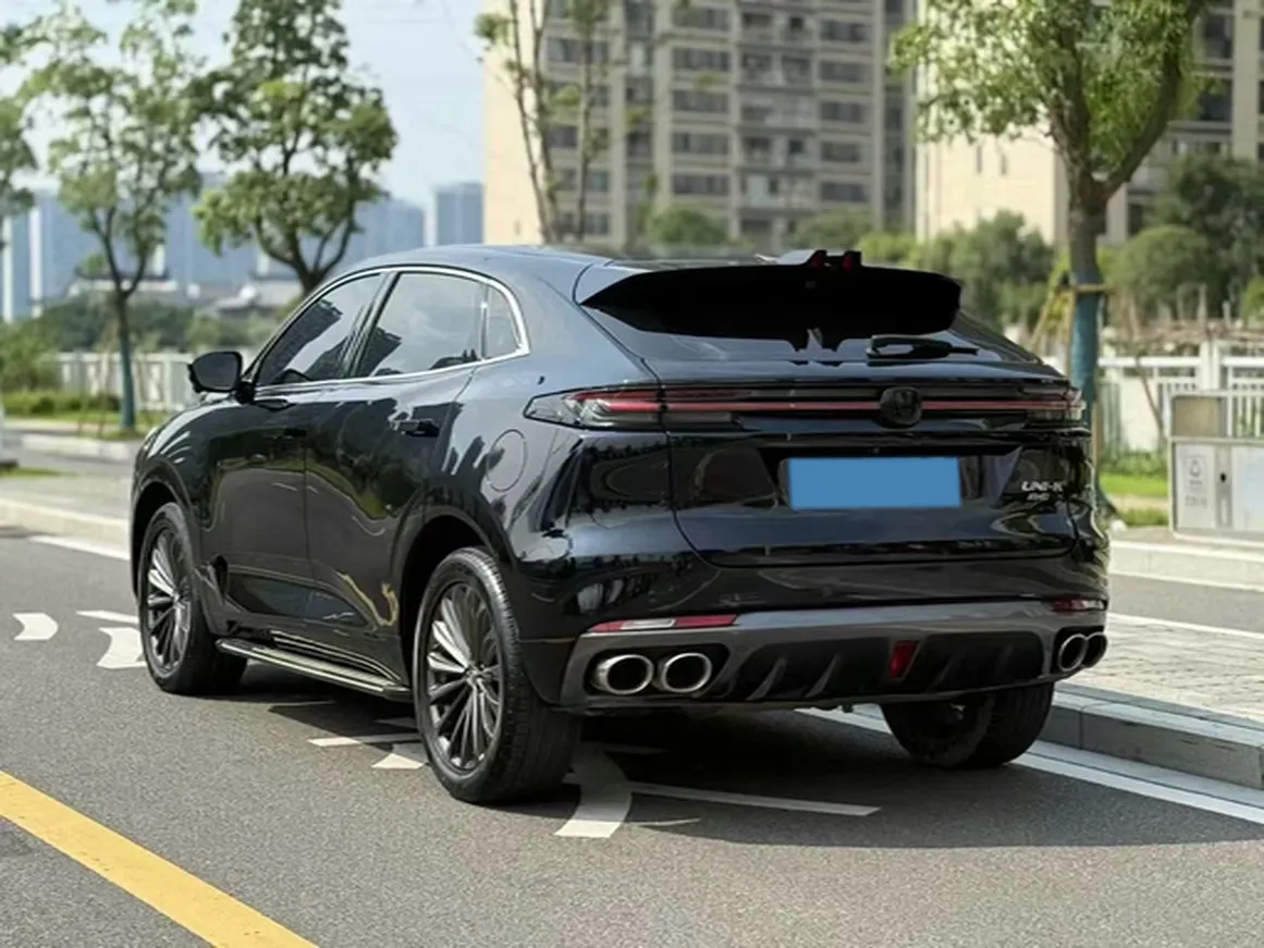 2021 ChangAn UNI-K 2.0T 233HP L4 8AT,autocango,china used car exporter,china ev exporter,chinese used car exporter,chinese used ev exporter