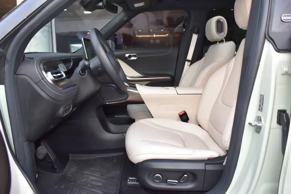 2022 Smart smart Elf 1 BEV 66KWH,autocango,china used car exporter,china ev exporter,chinese used car exporter,chinese used ev exporter