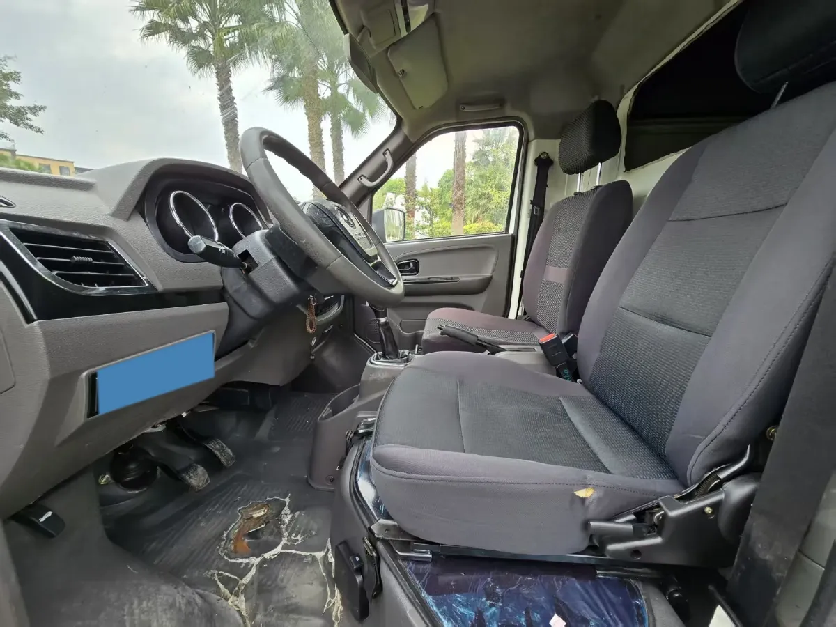 2020 MAXUS XinTu EV90 BEV 72KWH,autocango,china used car exporter,china ev exporter,chinese used car exporter,chinese used ev exporter