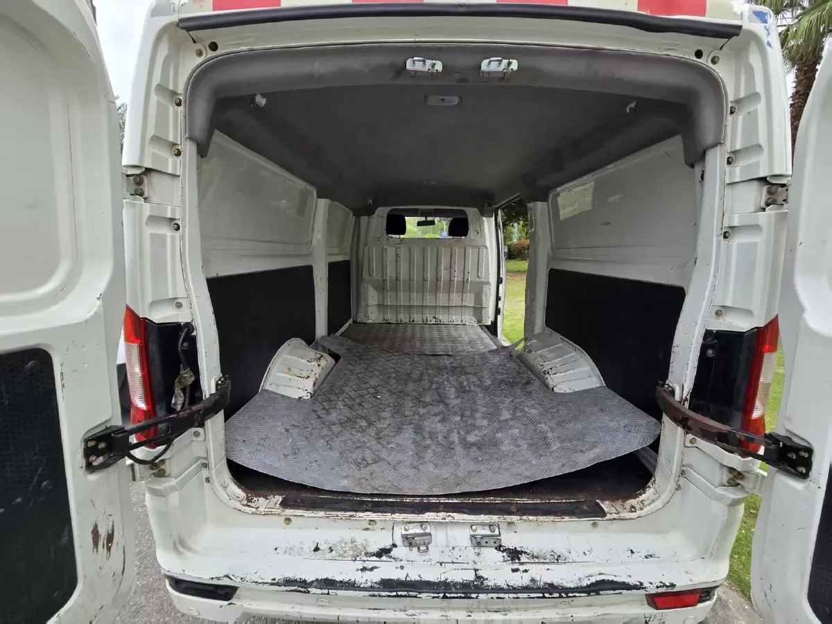 2020 MAXUS XinTu EV90 BEV 72KWH,autocango,china used car exporter,china ev exporter,chinese used car exporter,chinese used ev exporter