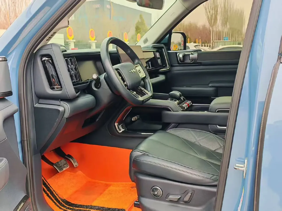 2025 FangChengBao Bao 5 1.5T 194HP L4 E-CVT PHEV 31.8KWH,autocango,china used car exporter,china ev exporter,chinese used car exporter,chinese used ev exporter