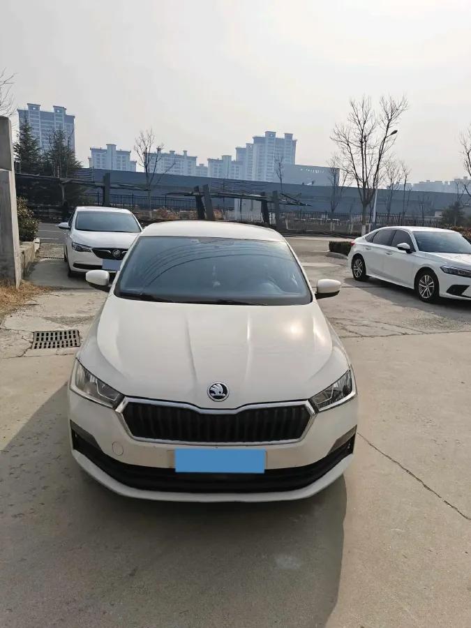 2020 Skoda Rapid 1.5L 112HP L4 5MT,autocango,china used car exporter,china ev exporter,chinese used car exporter,chinese used ev exporter