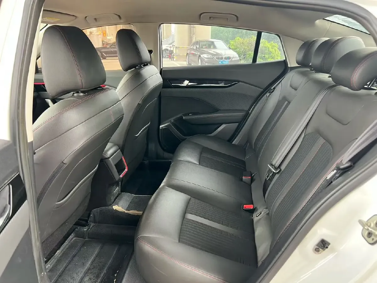 2021 DongFeng Aeolus YiXuan 1.5T 150HP L4 6DCT,autocango,china used car exporter,china ev exporter,chinese used car exporter,chinese used ev exporter