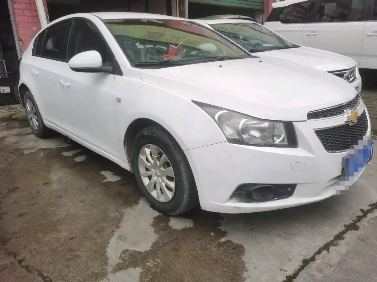 2015 Chevrolet Cruze 1.6L 121HP L4 5MT,autocango,china used car exporter,china ev exporter,chinese used car exporter,chinese used ev exporter