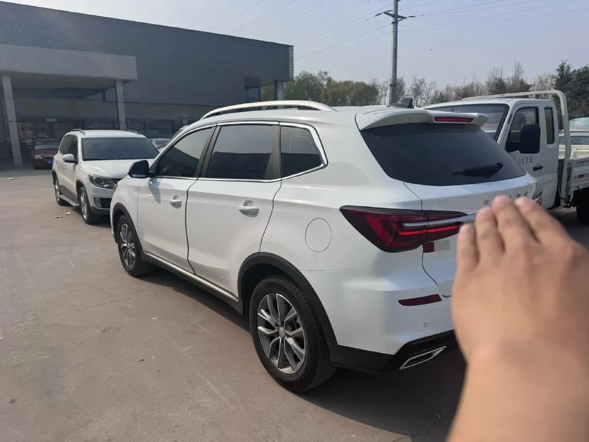 2025 Roewe RX5 1.5T 181HP L4 7DCT,autocango,china used car exporter,china ev exporter,chinese used car exporter,chinese used ev exporter