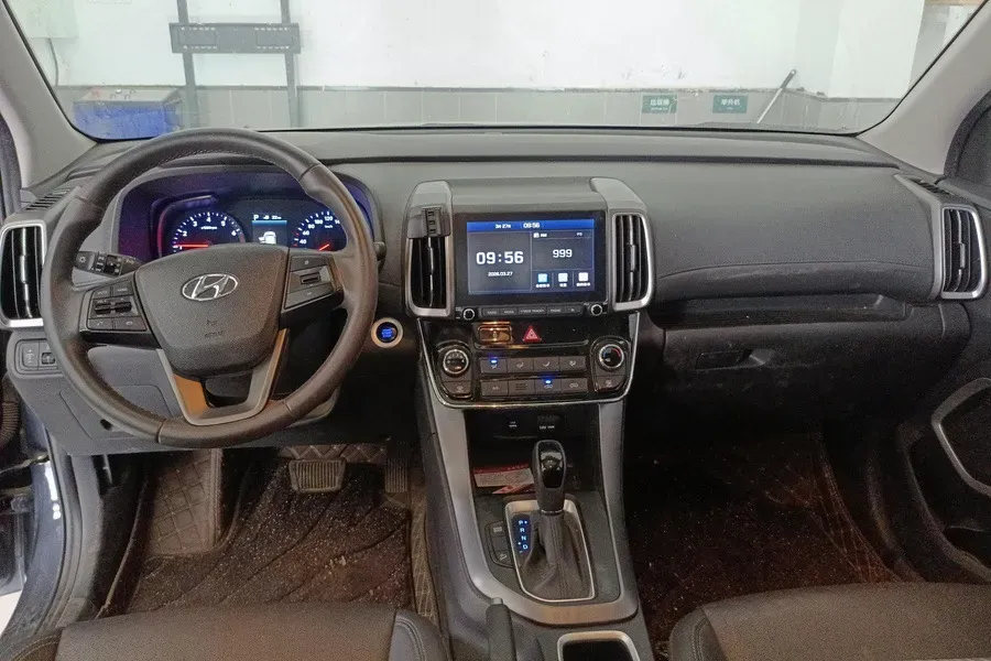 2018 Hyundai ix35 2.0L 160HP L4 6AT,autocango,china used car exporter,china ev exporter,chinese used car exporter,chinese used ev exporter