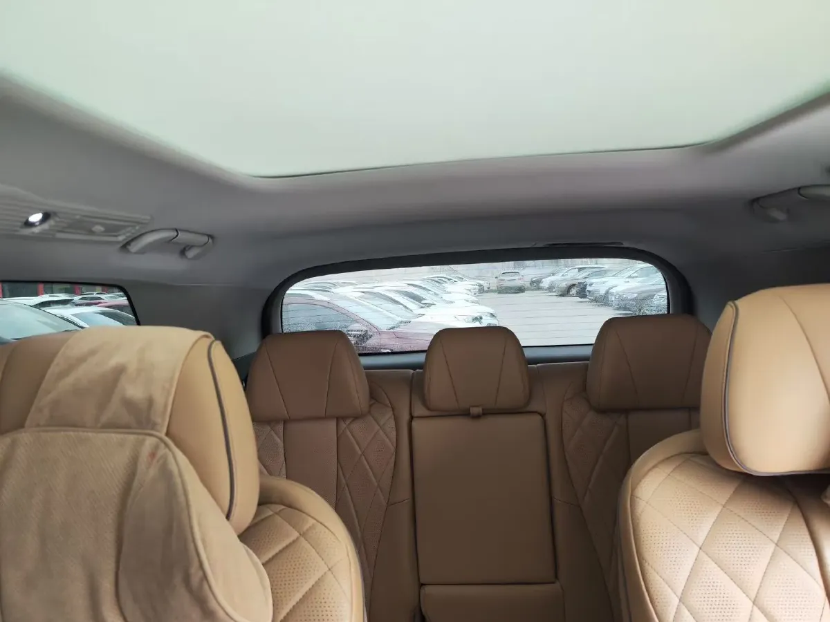 2022 Mercedes-Benz GLC Class 2.0T 197HP L4 9AT,autocango,china used car exporter,china ev exporter,chinese used car exporter,chinese used ev exporter