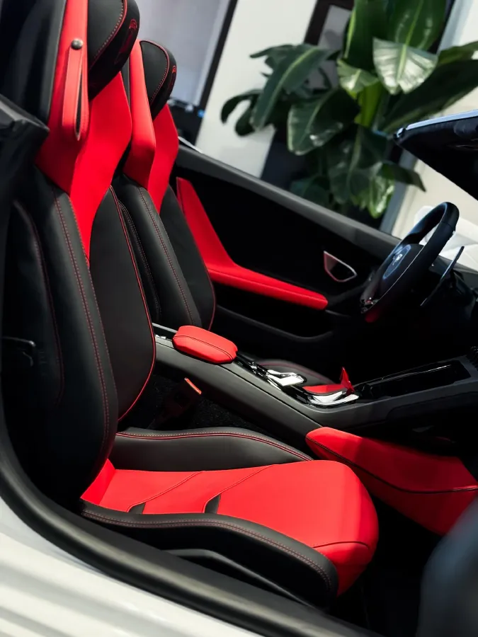 2019 Lamborghini Huracán 5.2L 640HP V10 7DCT,autocango,china used car exporter,china ev exporter,chinese used car exporter,chinese used ev exporter