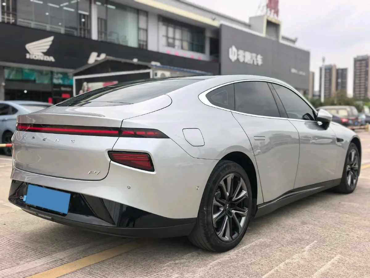 2022 Xpeng P7 BEV 83.1KWH,autocango,china used car exporter,china ev exporter,chinese used car exporter,chinese used ev exporter