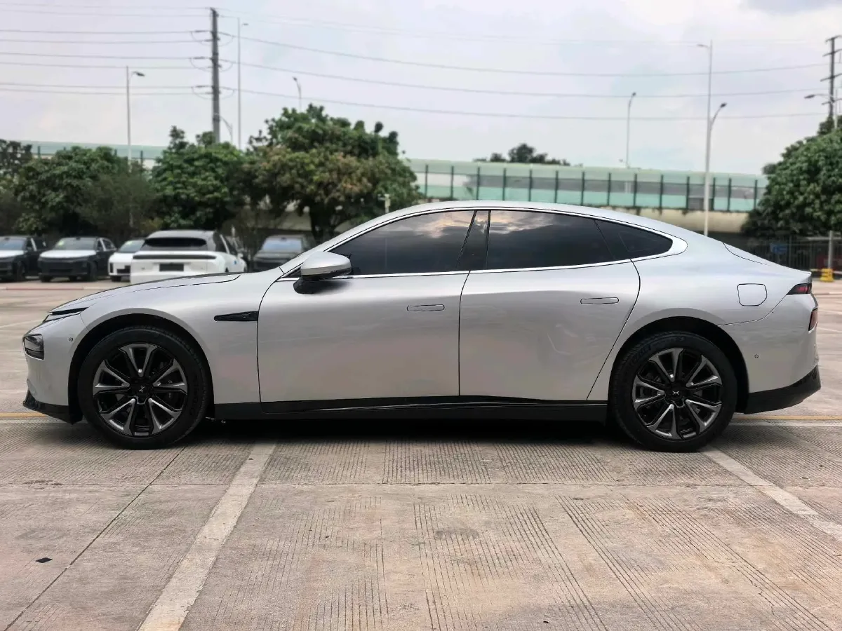 2022 Xpeng P7 BEV 83.1KWH,autocango,china used car exporter,china ev exporter,chinese used car exporter,chinese used ev exporter