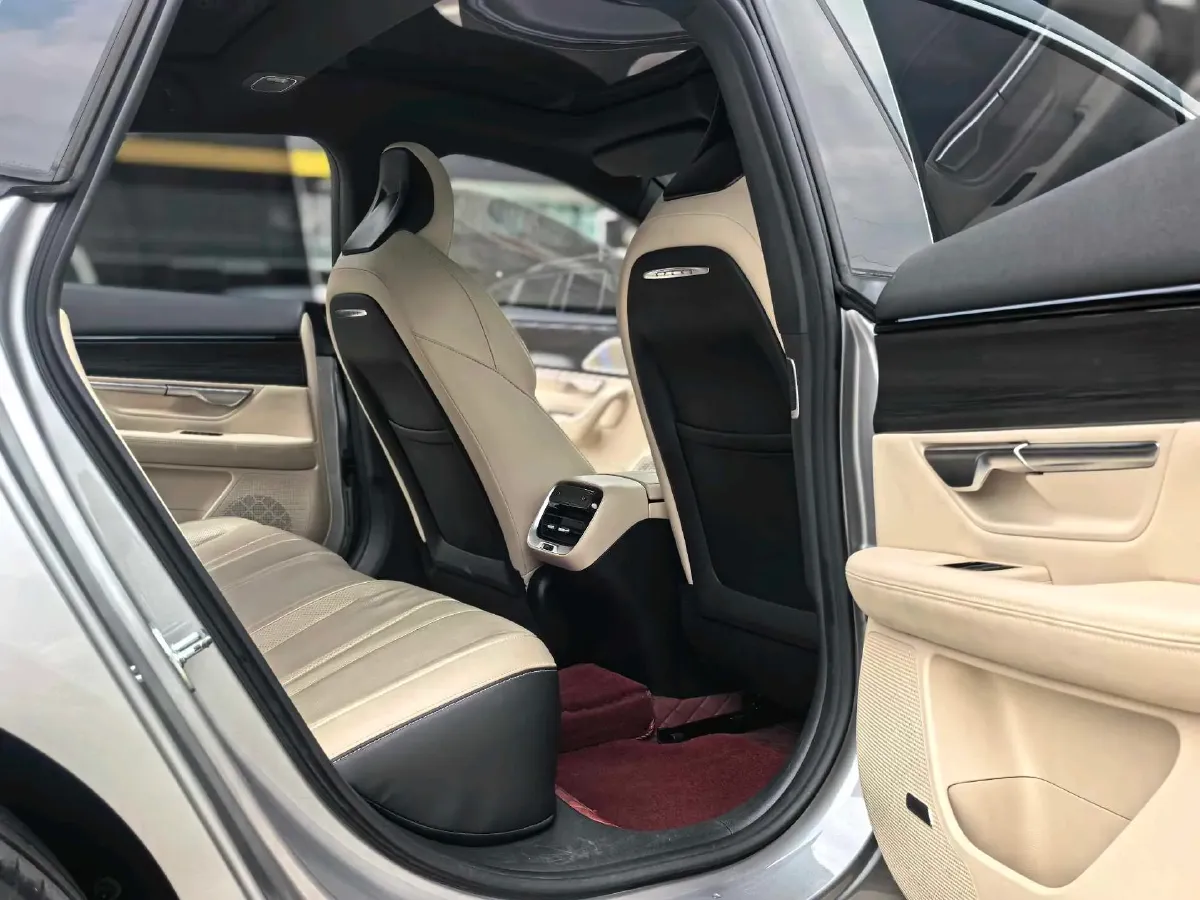 2022 Xpeng P7 BEV 83.1KWH,autocango,china used car exporter,china ev exporter,chinese used car exporter,chinese used ev exporter