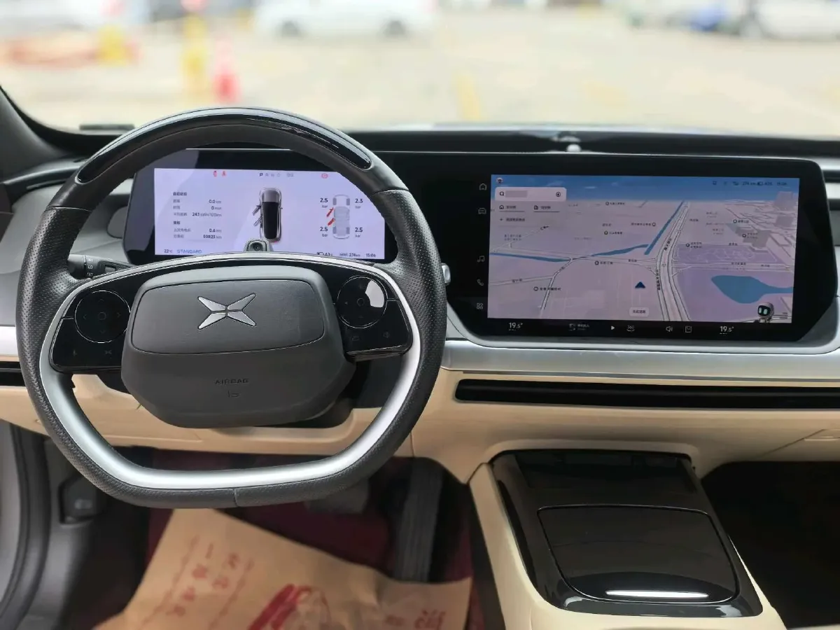 2022 Xpeng P7 BEV 83.1KWH,autocango,china used car exporter,china ev exporter,chinese used car exporter,chinese used ev exporter