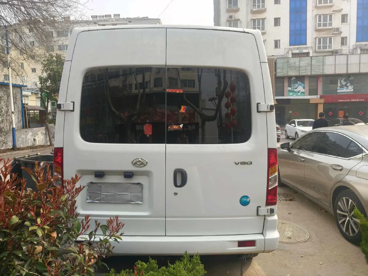 2021 MAXUS XinTu V80 2.0T 127HP L4 6MT,autocango,china used car exporter,china ev exporter,chinese used car exporter,chinese used ev exporter