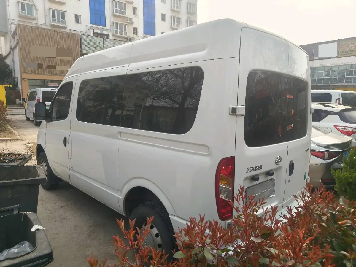 2021 MAXUS XinTu V80 2.0T 127HP L4 6MT,autocango,china used car exporter,china ev exporter,chinese used car exporter,chinese used ev exporter