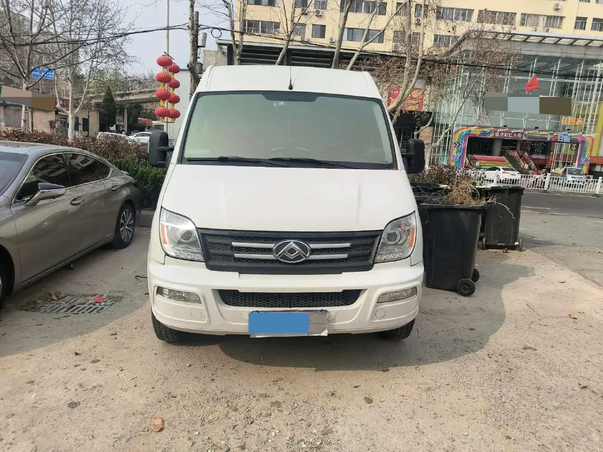 2021 MAXUS XinTu V80 2.0T 127HP L4 6MT,autocango,china used car exporter,china ev exporter,chinese used car exporter,chinese used ev exporter