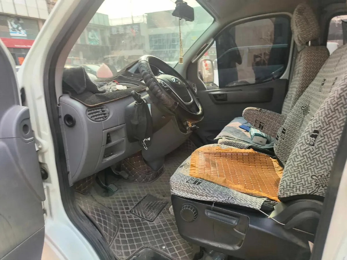 2021 MAXUS XinTu V80 2.0T 127HP L4 6MT,autocango,china used car exporter,china ev exporter,chinese used car exporter,chinese used ev exporter