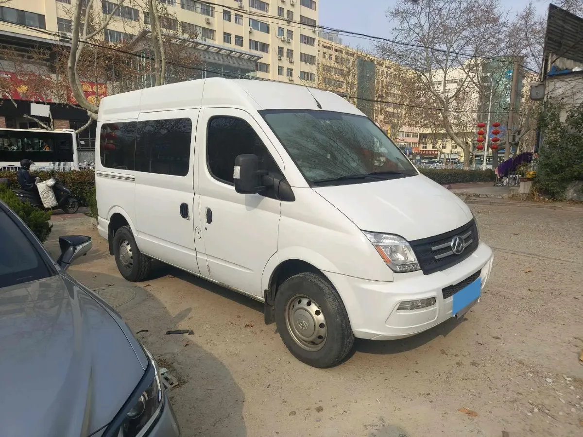 2021 MAXUS XinTu V80 2.0T 127HP L4 6MT,autocango,china used car exporter,china ev exporter,chinese used car exporter,chinese used ev exporter