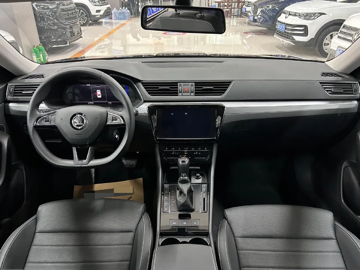 2024 Skoda Superb 1.4T 150HP L4 7DCT,autocango,china used car exporter,china ev exporter,chinese used car exporter,chinese used ev exporter