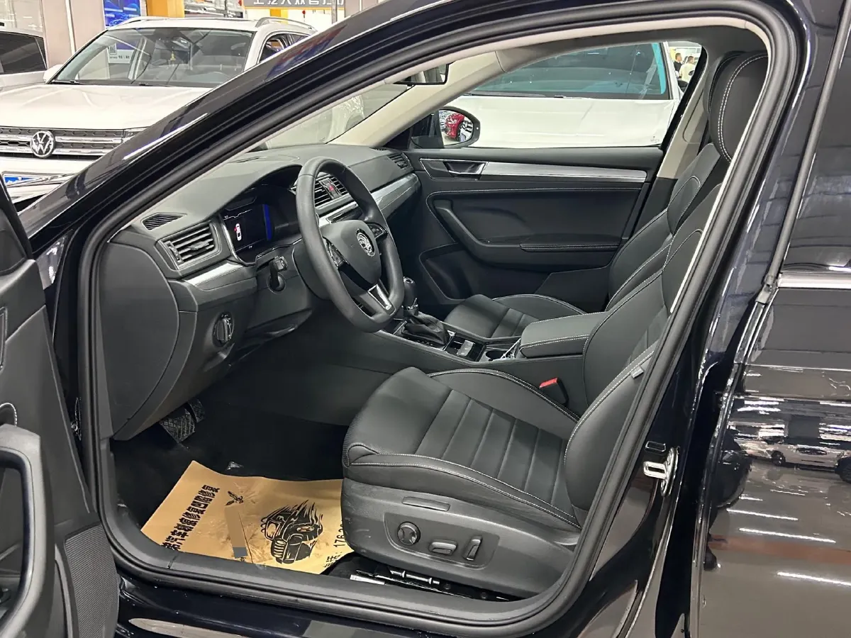 2024 Skoda Superb 1.4T 150HP L4 7DCT,autocango,china used car exporter,china ev exporter,chinese used car exporter,chinese used ev exporter