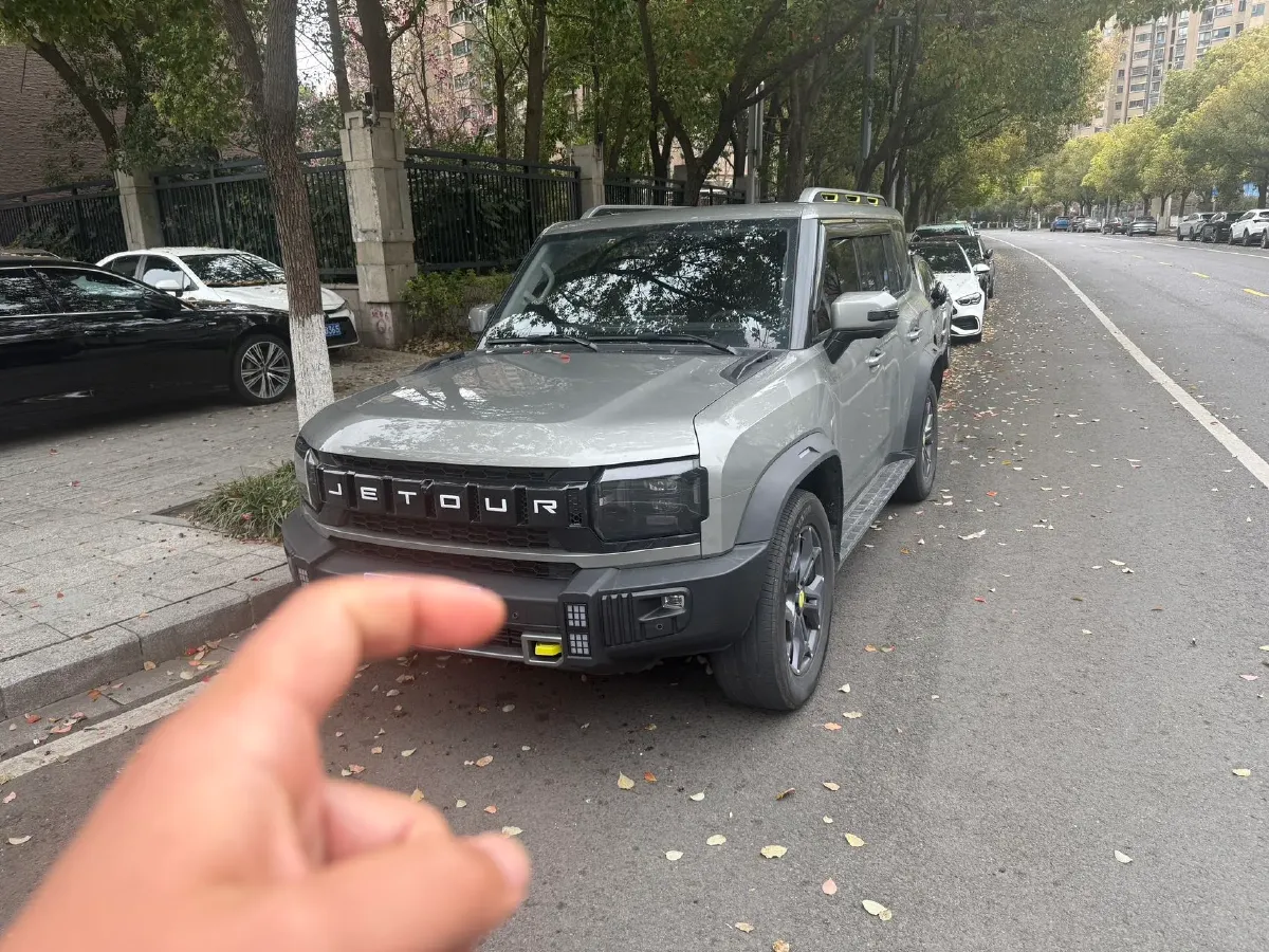 2023 Jetour Traveller 2.0T 254HP L4 7DCT,autocango,china used car exporter,china ev exporter,chinese used car exporter,chinese used ev exporter