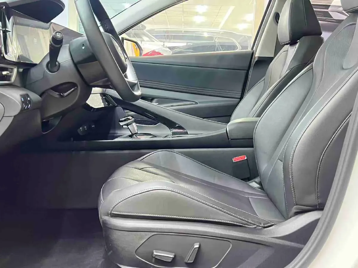 2022 Hyundai Elantra 1.5L 115HP L4 CVT,autocango,china used car exporter,china ev exporter,chinese used car exporter,chinese used ev exporter