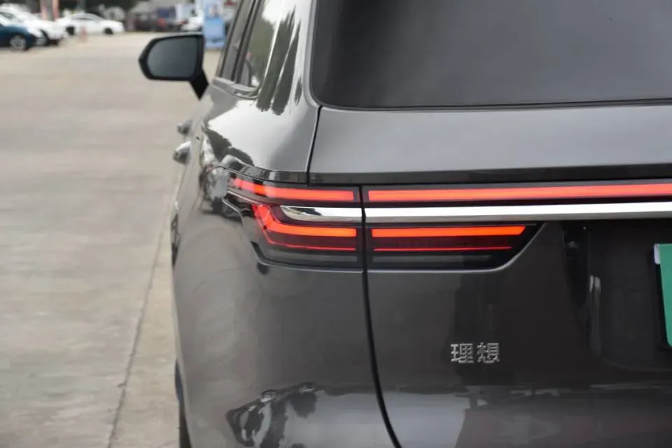 2020 Li ONE Range Extended 131HP REEV 40.5KWH,autocango,china used car exporter,china ev exporter,chinese used car exporter,chinese used ev exporter