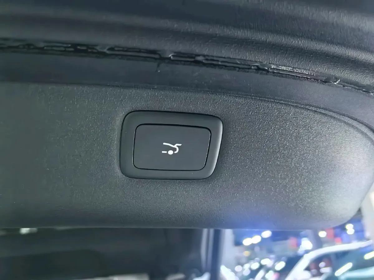 2023 IM LS6 BEV 71KWH,autocango,china used car exporter,china ev exporter,chinese used car exporter,chinese used ev exporter