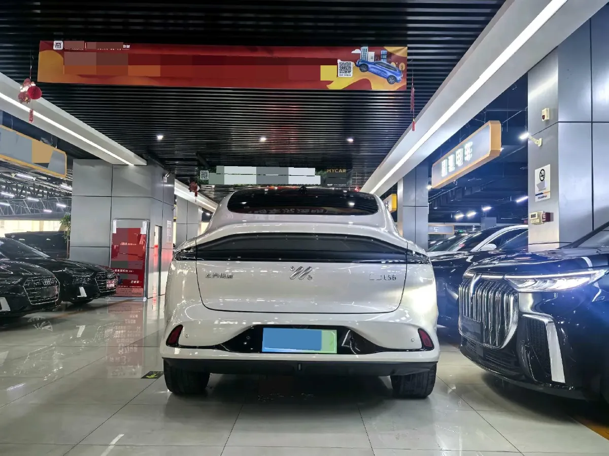 2023 IM LS6 BEV 71KWH,autocango,china used car exporter,china ev exporter,chinese used car exporter,chinese used ev exporter