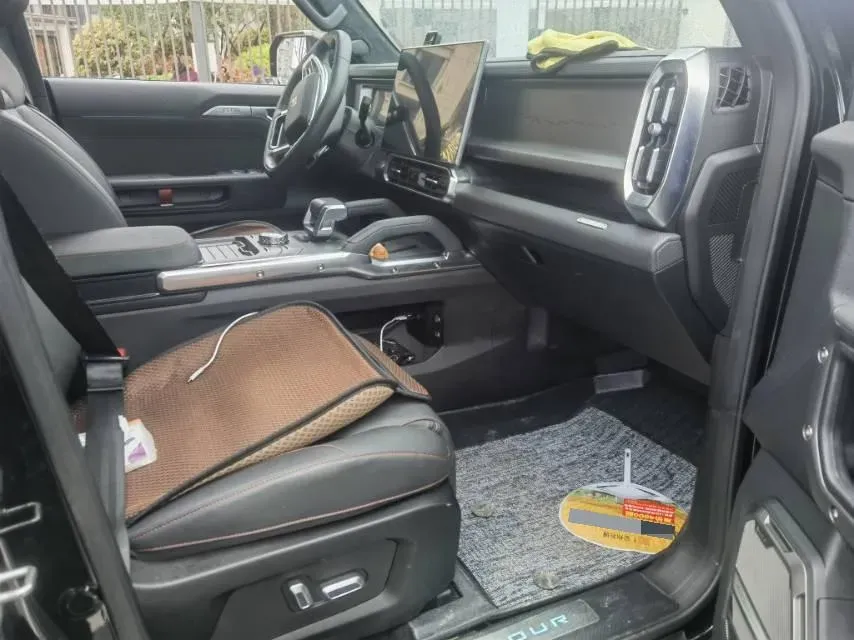 2023 Jetour Traveller 2.0T 254HP L4 7DCT,autocango,china used car exporter,china ev exporter,chinese used car exporter,chinese used ev exporter