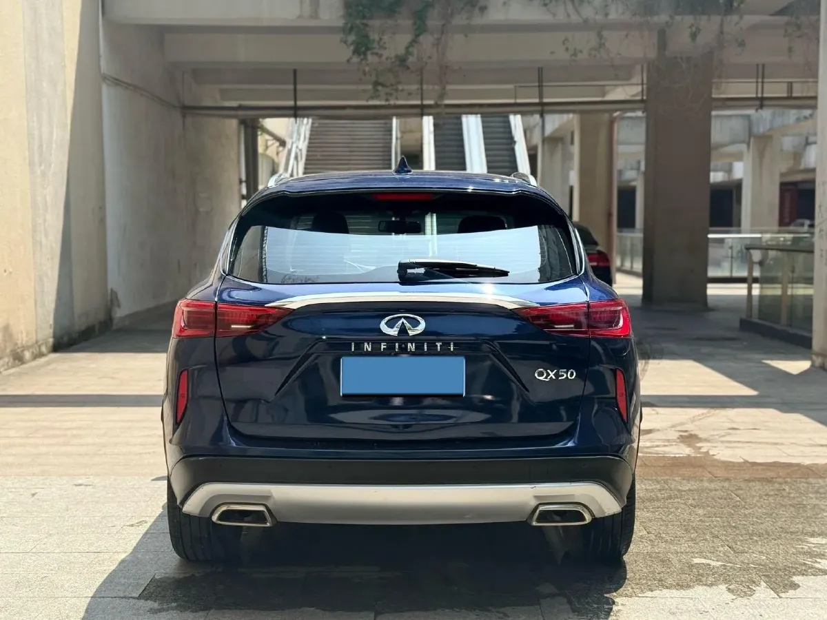 2020 Infiniti QX50 2.0T 245HP L4 CVT,autocango,china used car exporter,china ev exporter,chinese used car exporter,chinese used ev exporter