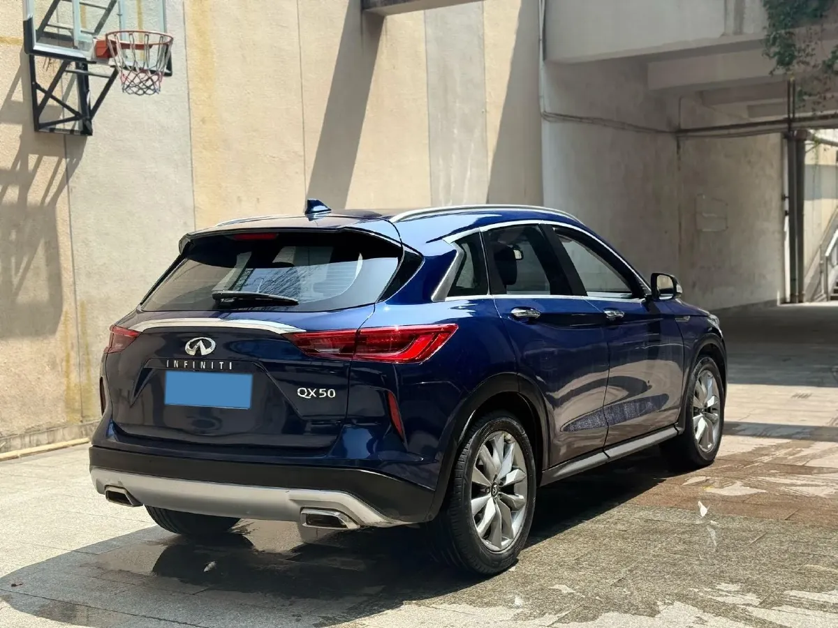 2020 Infiniti QX50 2.0T 245HP L4 CVT,autocango,china used car exporter,china ev exporter,chinese used car exporter,chinese used ev exporter