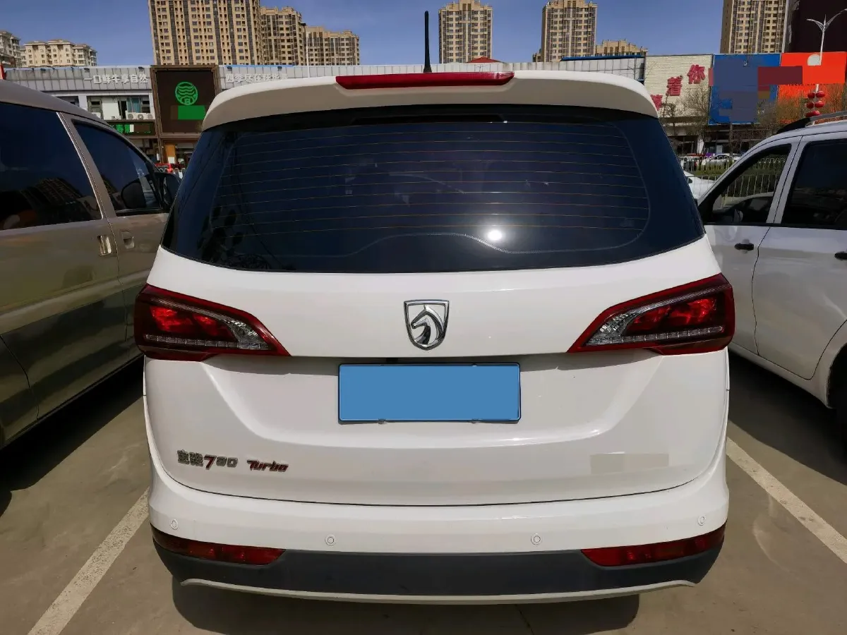2019 BaoJun 730 1.5T 151HP L4 CVT,autocango,china used car exporter,china ev exporter,chinese used car exporter,chinese used ev exporter