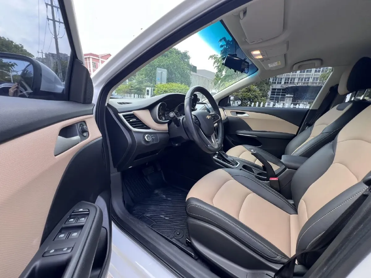 2020 Chevrolet Monza 1.5L 113HP L4 6AT,autocango,china used car exporter,china ev exporter,chinese used car exporter,chinese used ev exporter