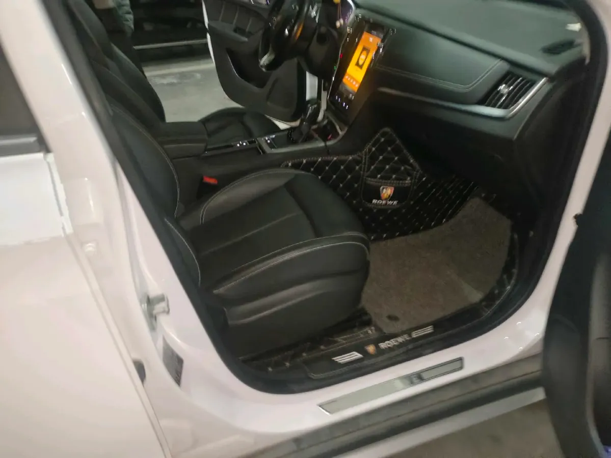 2020 Roewe i6 1.5T 169HP L4 7DCT,autocango,china used car exporter,china ev exporter,chinese used car exporter,chinese used ev exporter