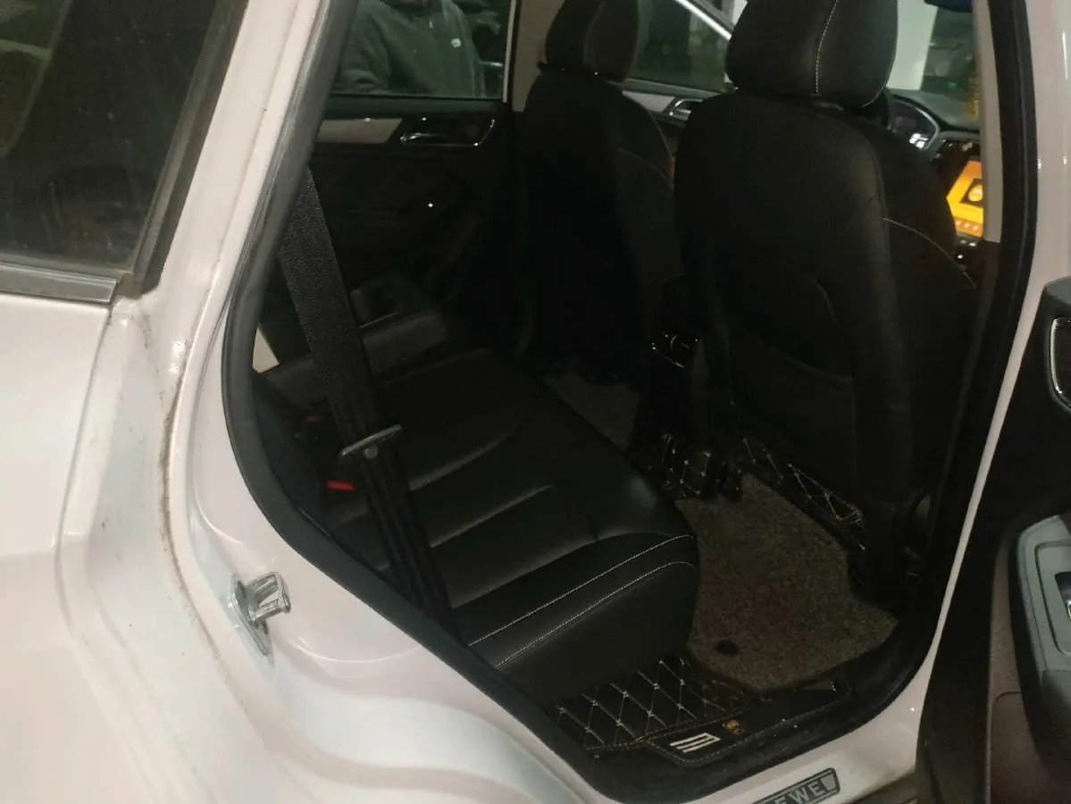 2020 Roewe i6 1.5T 169HP L4 7DCT,autocango,china used car exporter,china ev exporter,chinese used car exporter,chinese used ev exporter