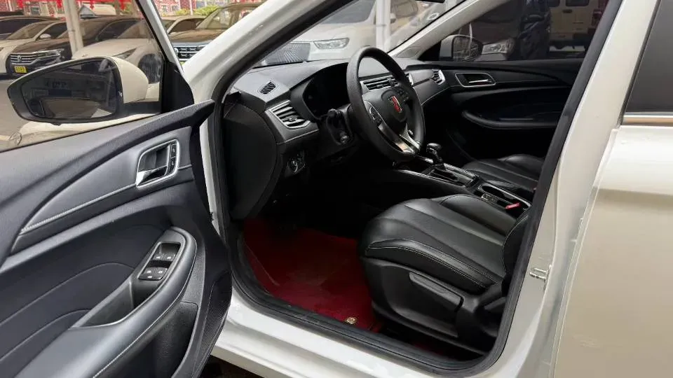 2020 Roewe i5 1.5L 120HP L4 CVT,autocango,china used car exporter,china ev exporter,chinese used car exporter,chinese used ev exporter