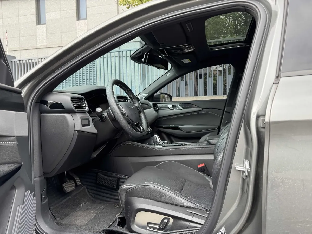 2021 LYNK&CO 03 1.5T 180HP L3 7DCT,autocango,china used car exporter,china ev exporter,chinese used car exporter,chinese used ev exporter