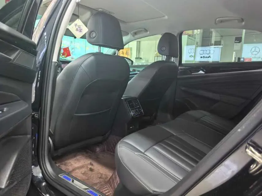 2023 Volkswagen Passat 1.4T 150HP L4 6DCT PHEV 13KWH,autocango,china used car exporter,china ev exporter,chinese used car exporter,chinese used ev exporter