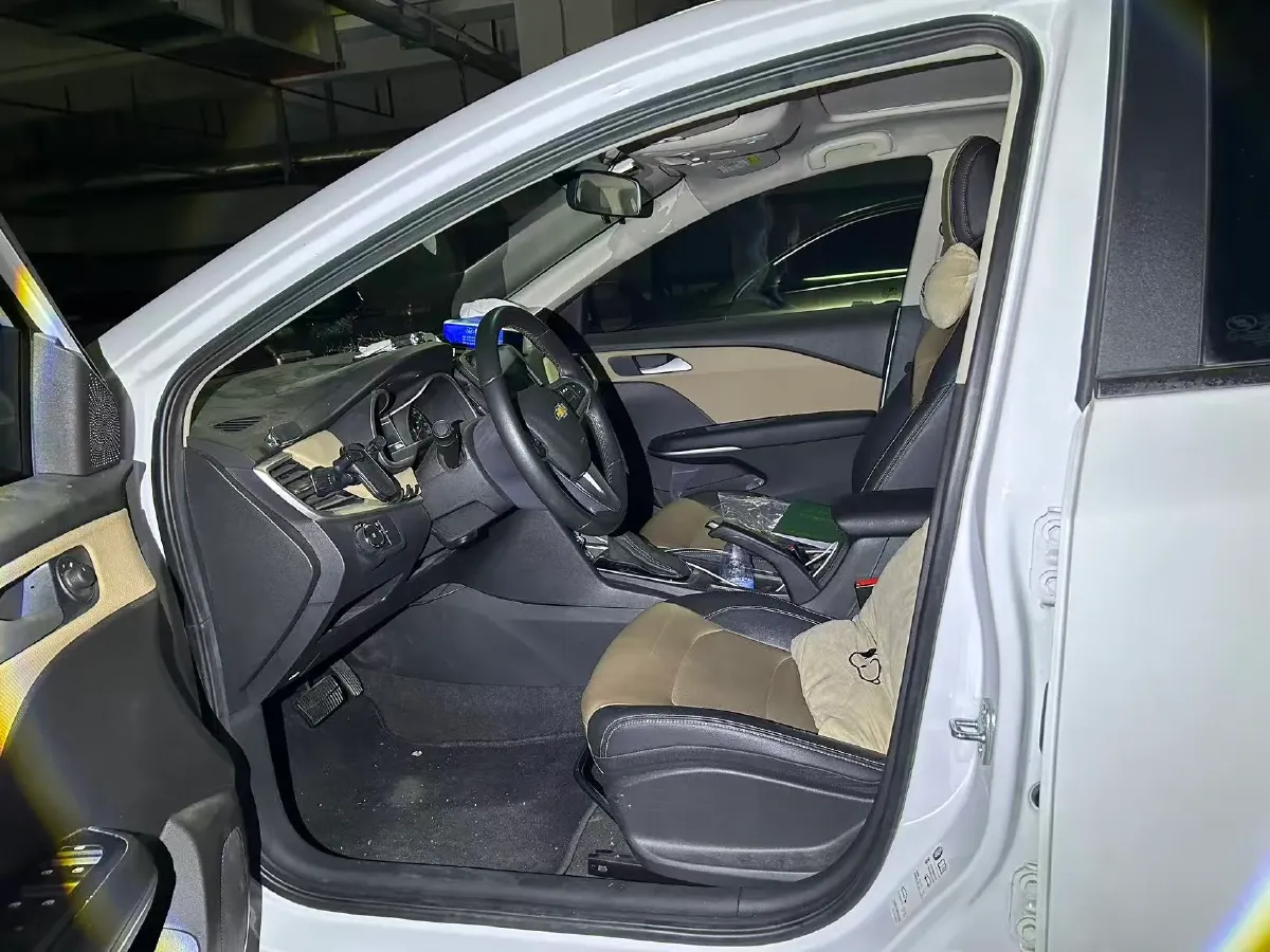 2022 Chevrolet Monza 1.5L 113HP L4 6AT,autocango,china used car exporter,china ev exporter,chinese used car exporter,chinese used ev exporter