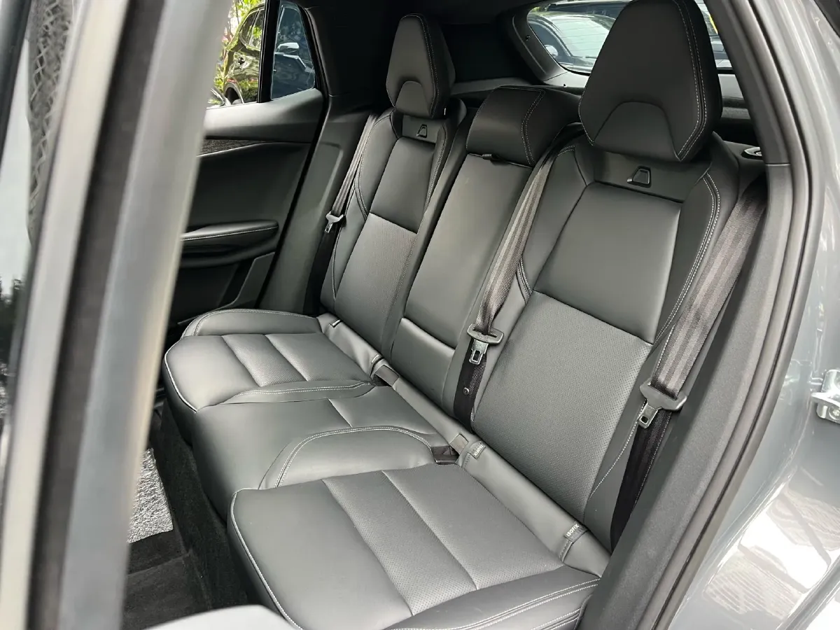 2023 LYNK&CO 06 1.5T 181HP L4 7DCT,autocango,china used car exporter,china ev exporter,chinese used car exporter,chinese used ev exporter