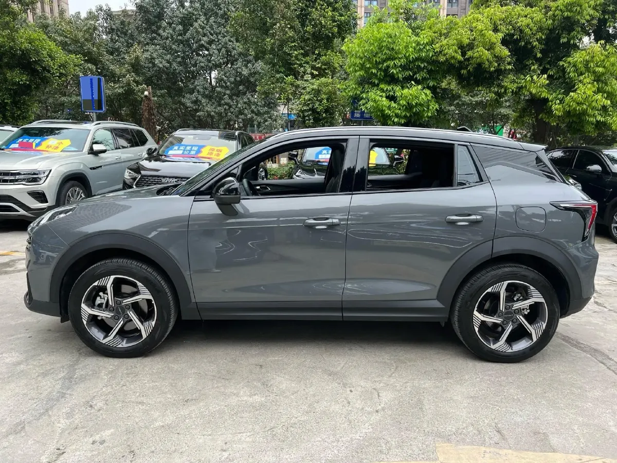 2023 LYNK&CO 06 1.5T 181HP L4 7DCT,autocango,china used car exporter,china ev exporter,chinese used car exporter,chinese used ev exporter